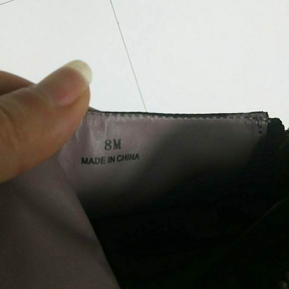 Charles David Wedge Black Leather Boots Booties 8 Flawed - Picture 7 of 7